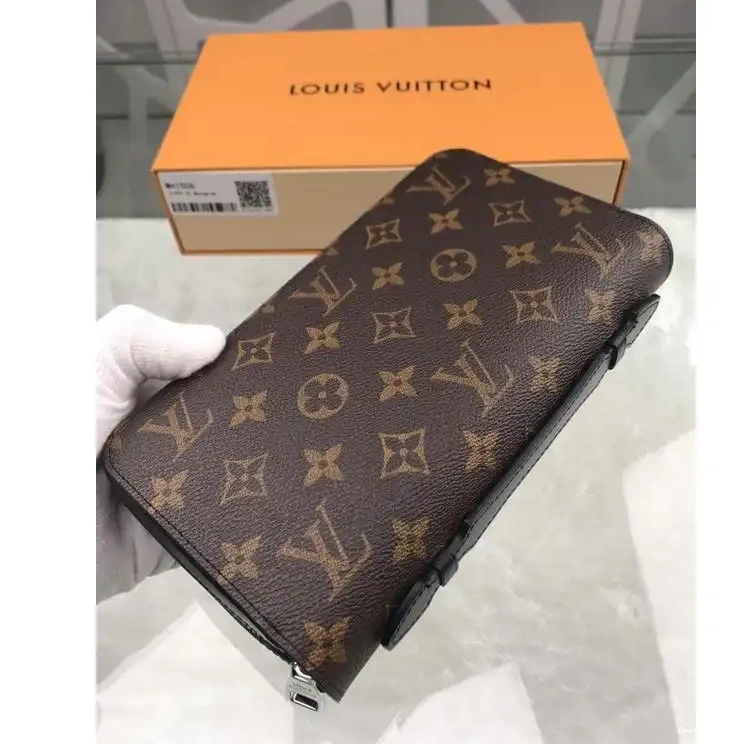 Brother sam 19T1L0573 LV Bags 0815